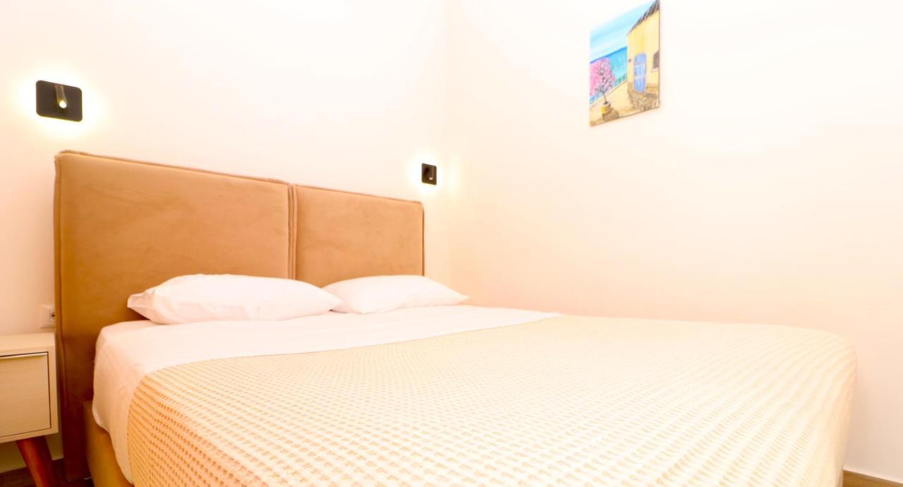 Fegi Rooms Himarë Exterior foto
