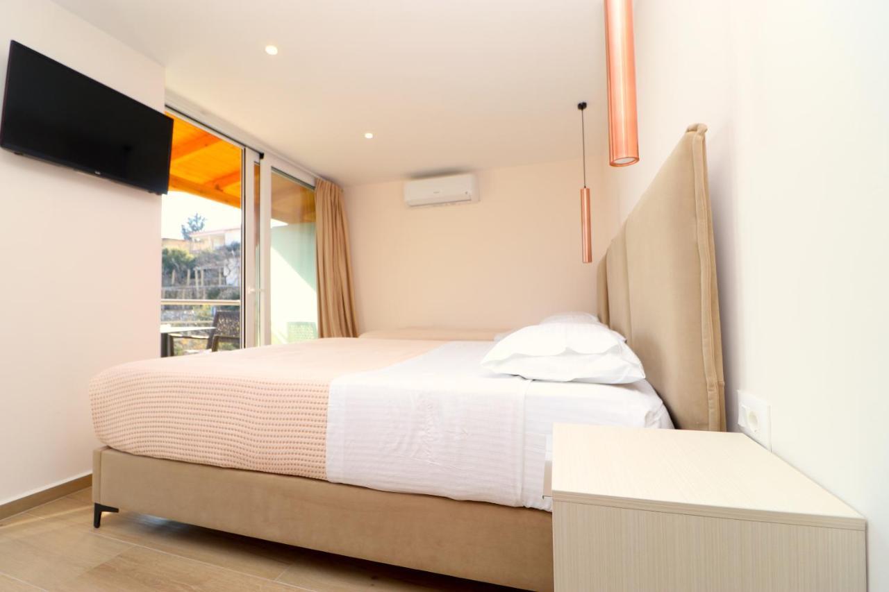 Fegi Rooms Himarë Exterior foto
