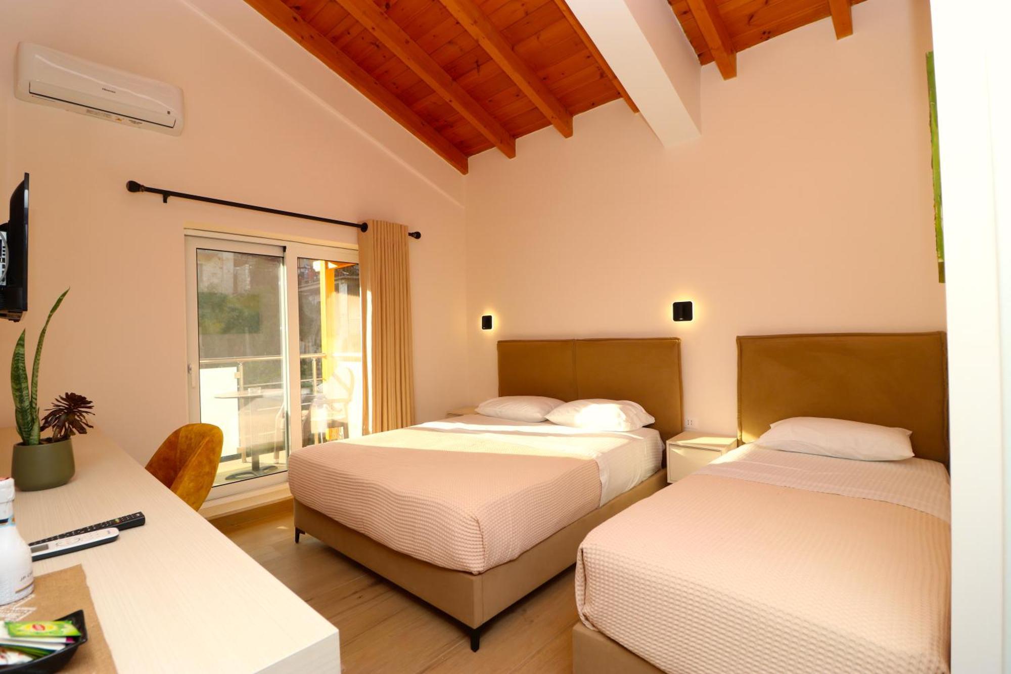 Fegi Rooms Himarë Exterior foto
