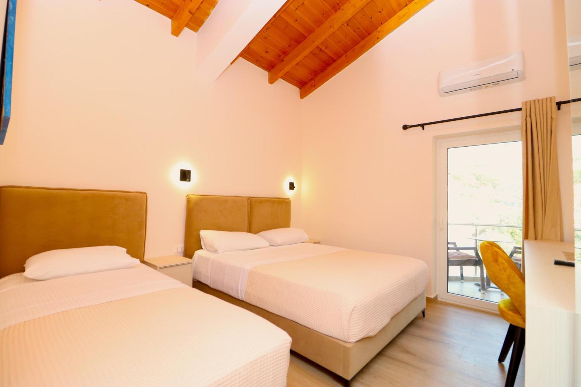 Fegi Rooms Himarë Exterior foto