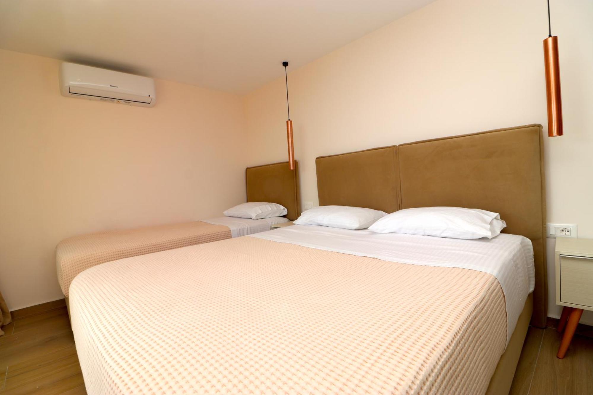 Fegi Rooms Himarë Exterior foto